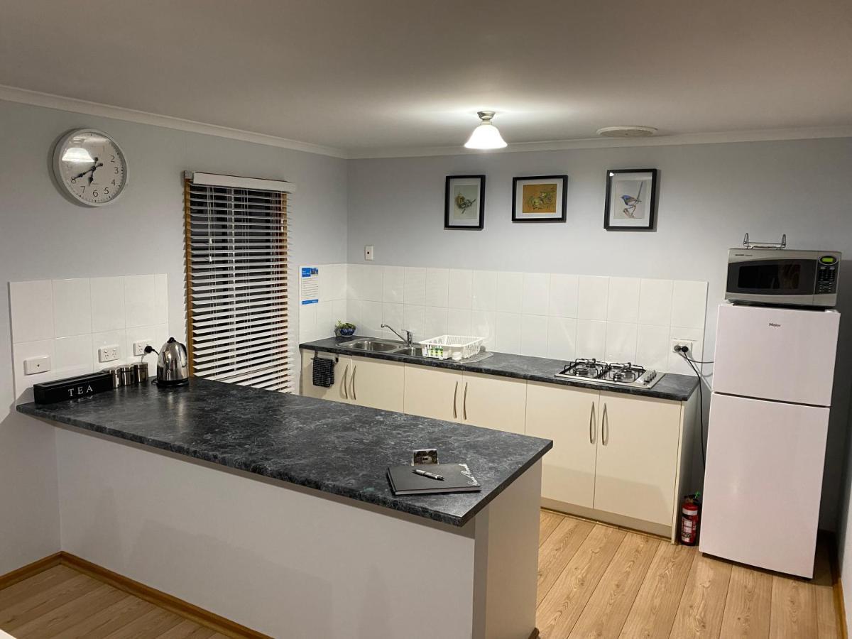 Lazy Days Cottage - Victor Harbor Hindmarsh Valley Exterior photo